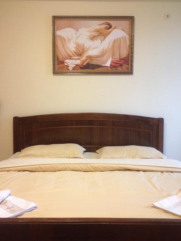 טביליסי Sun Rise Hotel חדר תמונה