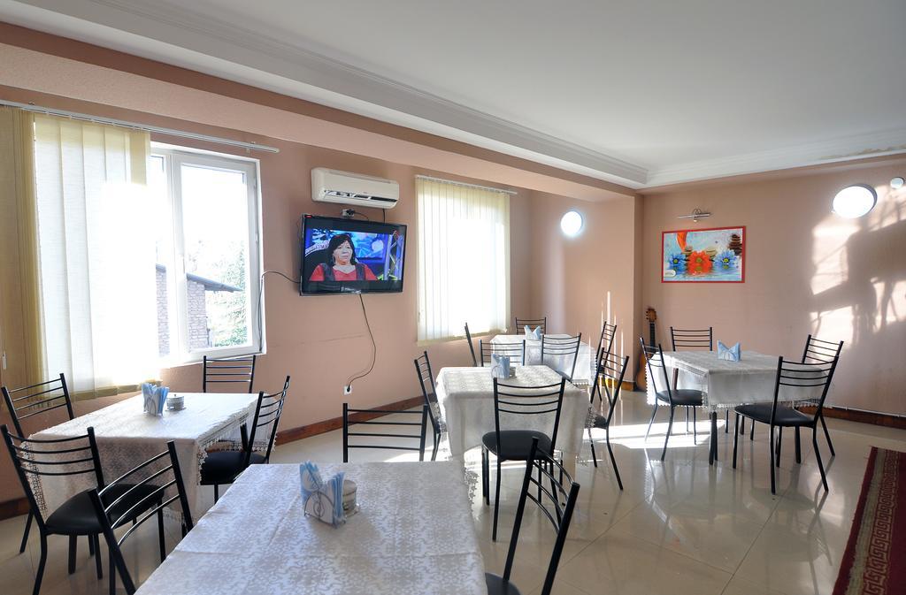 טביליסי Sun Rise Hotel מראה חיצוני תמונה